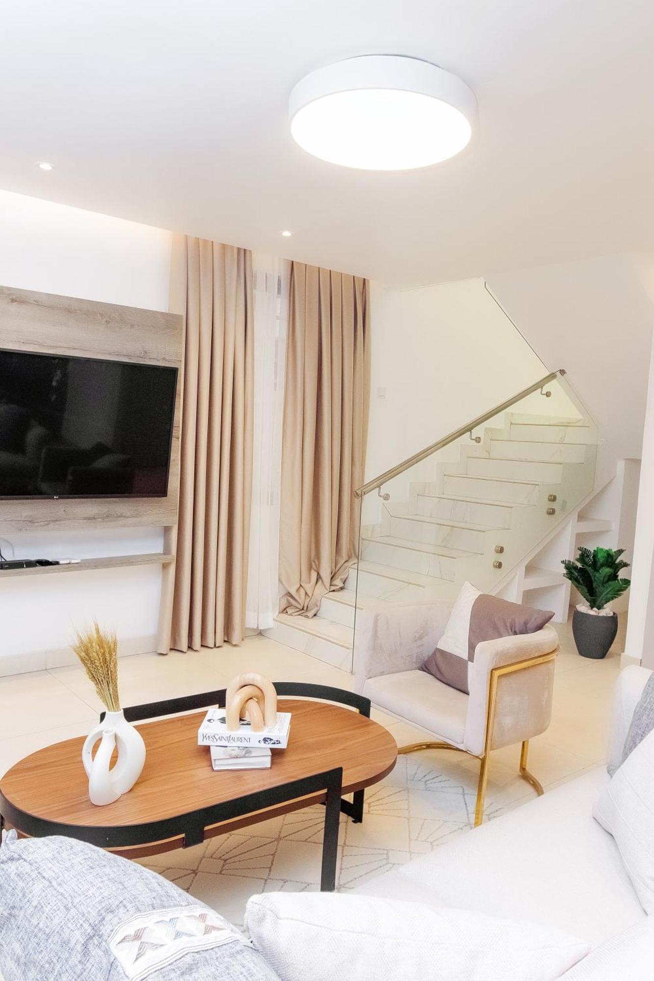 Hotel Azure - The Perfect Escape Tema Zewnętrze zdjęcie